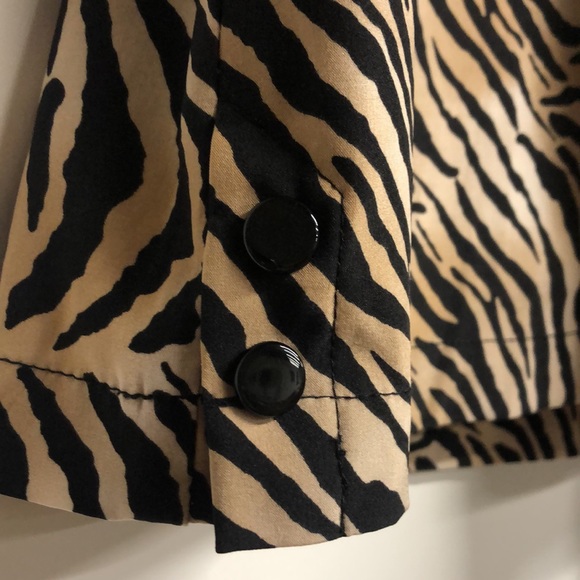 Chico’s Zenergy Skort - Picture 6 of 7